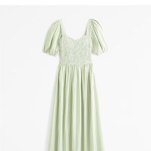 NWT Abercrombie Puff Sleeve Smocked Dress - Green